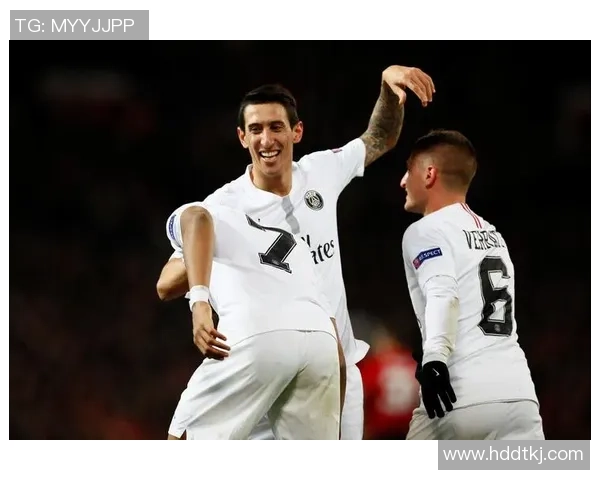 曼联与巴黎圣日耳曼的巅峰对决谁能笑到最后解析比赛看点与球员表现 曼联与巴黎圣日耳曼的巅峰对决谁能笑到最后解析比赛看点与球员表现